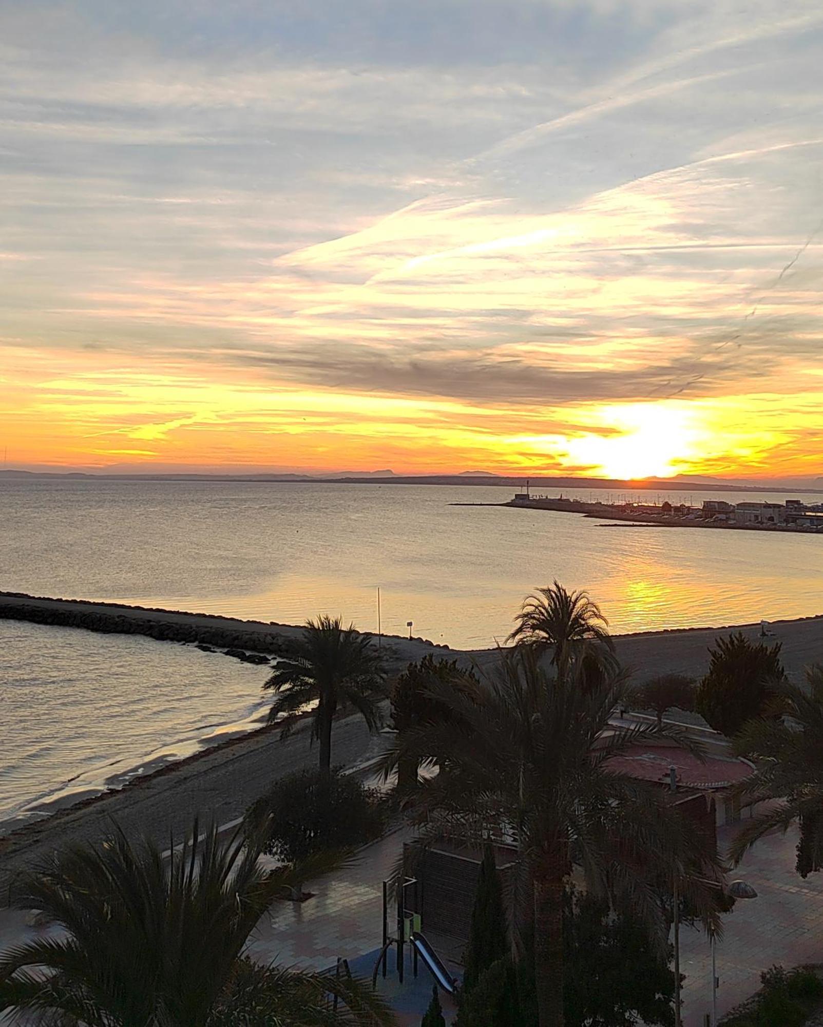 Apartamento Santa Pola Primera Linea De Playa ภายนอก รูปภาพ